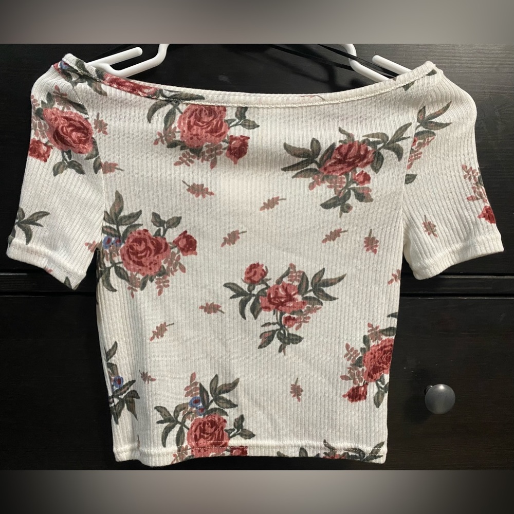Off Shoulder Floral Crop Top